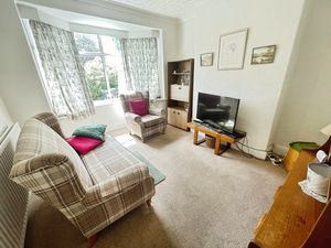 Lounge- click for photo gallery